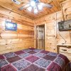 Отель Cabin of Dreams - Three Bedroom Cabin, фото 12