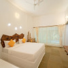 Отель Conch Resort-Luxury Private Pool Suites, фото 3