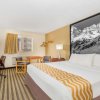 Отель Travelodge by Wyndham Loveland/Fort Collins Area, фото 2