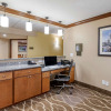 Отель Comfort Inn & Suites Cedar Rapids North - Collins Road, фото 29