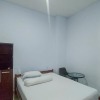 Отель OYO 91072 Enine Homestay Makassar, фото 13