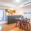 Отель SoFun Apartment on George St, фото 9