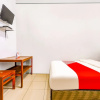 Отель OYO 90051 Guest House Parangtritis, фото 11