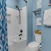 Отель Spacious 3br, Dreamy Backyard, 2 Pools, 6-min Stroll to Beach, фото 9