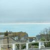 Отель Surf Break 2BD St Ives Apartment W/ Sea Views+spa Experience, фото 12