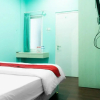 Отель RedDoorz near Gajah Mada Street Semarang, фото 19