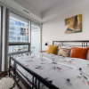 Отель CN Tower Facing, Parking, King Bed, фото 10