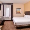 Отель Holiday Inn Express & Suites Topeka West I-70 Wanamaker, an IHG Hotel, фото 6