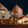 Отель Red Roof Inn & Suites Pensacola East - Milton в Милтоне