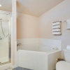 Отель Vacation Home w/ Private Pool ~ 11 Mi to Disney!, фото 10