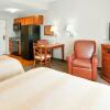 Отель Candlewood Suites HAZLETON, an IHG Hotel, фото 7