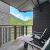 Отель Contemporary 2 BR Condo in the Heart of Lionshead by RedAwning - Save 20% on 7+ Nights!, фото 7