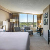 Отель Sheraton Greensboro at Four Seasons, фото 5