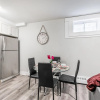 Отель Brand New - 1BR Modern Apt - Central Location, фото 6