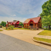 Отель 'antler's Point': Branson Cabin w/ Patio & Hot Tub, фото 10