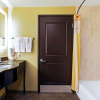 Отель La Quinta Inn & Suites by Wyndham Denver Gateway Park, фото 7