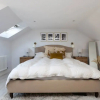 Отель Beautiful, Light and Spacious 2 Bedroom Flat in Clapham, фото 29