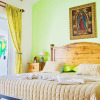 Отель Room in B&B - Deluxe Budget Balcony Room With Swimming Pool Air Conditioning and Parking, фото 3