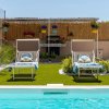 Отель Villa Shamsi, heated pool and beach at 70 mt-Villa shamsi, фото 18