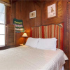 Отель The Historic Lodge, 5 Bedrooms, Sleeps 10, Ocean Front, WiFi, фото 4