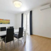 Отель Rent A Flat In Barcelona Poble Sec, фото 3