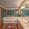 Отель Ornate Lake Arrowhead Home With Deck, фото 8