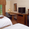 Отель Hampton Inn & Suites Pittsburgh-Meadow Lands, фото 6