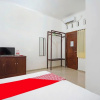 Отель OYO Life 91670 Mannsur Homestay Syariah, фото 3