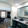 Отель Hampton Inn & Suites Roanoke Airport, фото 5