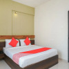 Отель OYO 12538 Twin Tower 2, фото 6