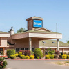 Отель Rodeway Inn & Suites, фото 1