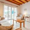 Отель Renoula Walk to Beach Sea Views A C Wifi Car Not Required - 243, фото 14