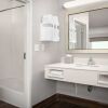 Отель Hampton Inn & Suites Portland/Hillsboro-Evergreen Park, фото 10