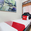 Отель OYO 94227 Homestay Alqid Syariah, фото 2