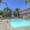 Отель Motel 6 San Bernardino North, фото 19