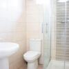 Отель Town Centre Apartment with FREE Parking, фото 7