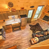 Отель Gatlinburg Cabin w/ Hot Tub: 5 Mi to Downtown, фото 10