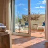 Отель Casa Silwa - Chic 2BR Townhouse, Ocean Views, 5min to Beach & Pool, фото 4