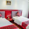 Отель Emeishan Sanyuan Shuzhuang Home Stay, фото 1