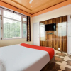 Отель Oyo 47165 The Pine Stay, фото 4