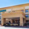 Отель La Quinta Inn & Suites by Wyndham Columbus State University, фото 1