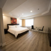 Отель Wilshire Crest Hotel Los Angeles, фото 12