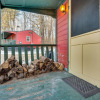 Отель Laconia Cabin w/ Grill: 2 Mi to Weirs Beach!, фото 1