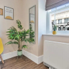 Отель City Heights One Bedroom Modern apt 100 Metres From Seafront, фото 14