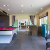 Отель Luxury Mansion 6 BR on Golf Course JB, фото 26