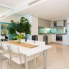 Отель Silvershore Apartments on the Broadwater, фото 23