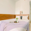 Отель Cozy And Homey Studio At Springlake Summarecon Bekasi Apartment, фото 3