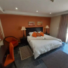 Отель Flying Falcon Guesthouse, фото 15