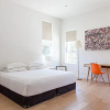 Отель onefinestay - Westside Los Angeles apartments, фото 1
