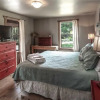 Отель Riverside Dreams Three Bedroom Cabin, фото 2